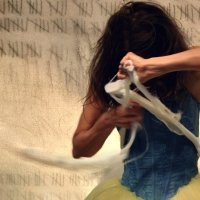 doni-silver-simons-ripped-doni-silver-simons-silk-doni-silver-simons-silk-Like a Homing Pigeon, 2015, performance still, Doni Silver Simons 3 12 5
